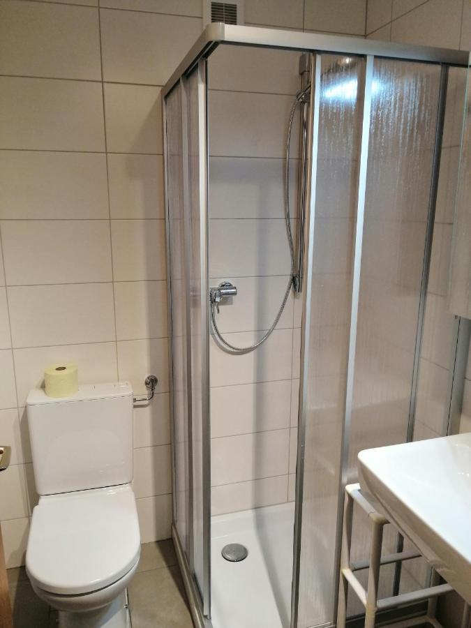 שרונס Ferienwohnung Jenny מראה חיצוני תמונה